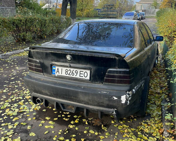 Черный БМВ 3 Серия, объемом двигателя 2 л и пробегом 370 тыс. км за 3300 $, фото 3 на Automoto.ua