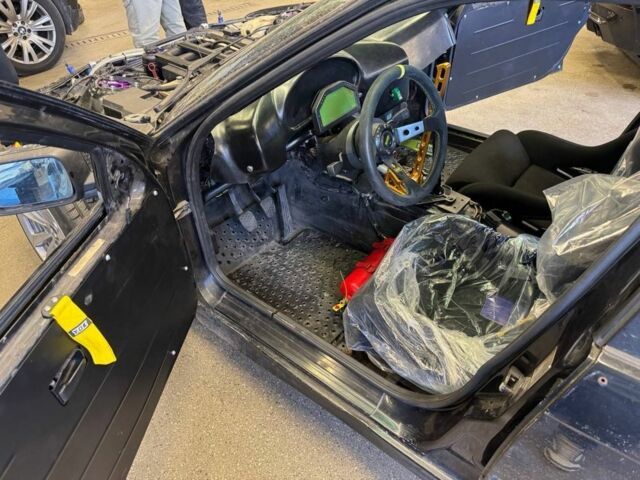 Черный БМВ 3 Серия, объемом двигателя 2 л и пробегом 20 тыс. км за 8500 $, фото 4 на Automoto.ua