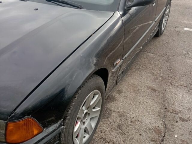 Чорний БМВ 3 Серія, об'ємом двигуна 2 л та пробігом 238 тис. км за 960 $, фото 3 на Automoto.ua