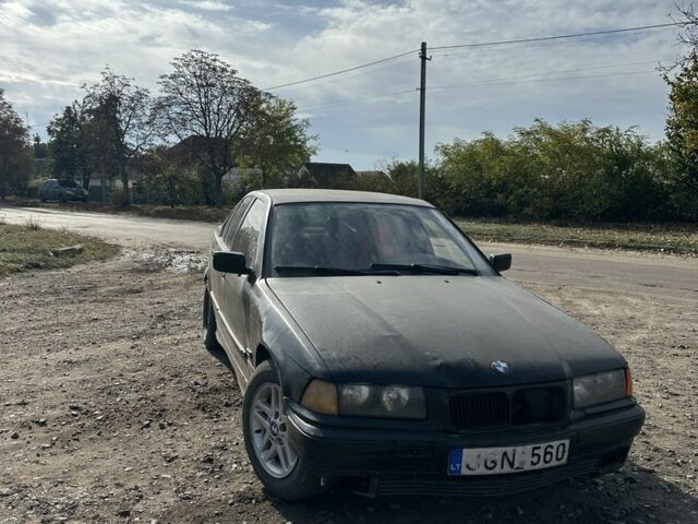 Черный БМВ 3 Серия, объемом двигателя 0 л и пробегом 420 тыс. км за 840 $, фото 2 на Automoto.ua