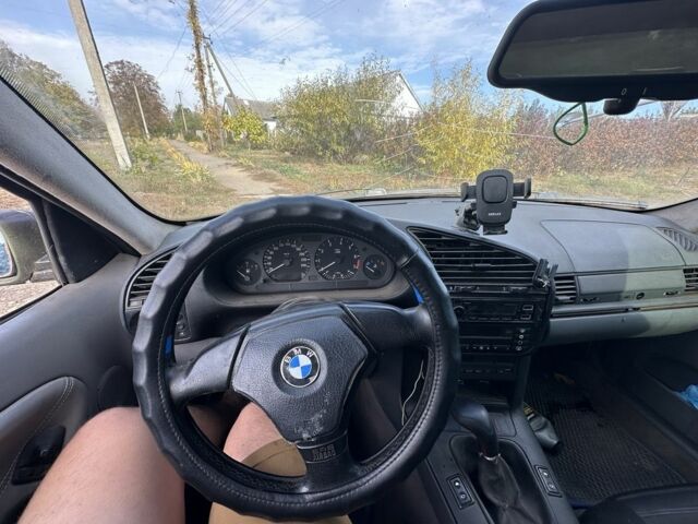 Черный БМВ 3 Серия, объемом двигателя 0 л и пробегом 420 тыс. км за 840 $, фото 13 на Automoto.ua