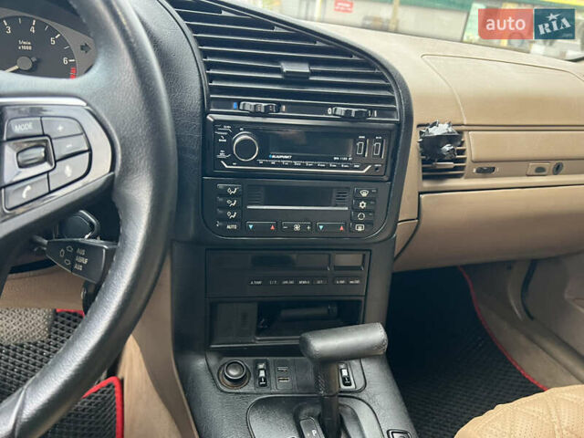 Чорний БМВ 3 Серія, об'ємом двигуна 2.5 л та пробігом 337 тис. км за 3999 $, фото 8 на Automoto.ua