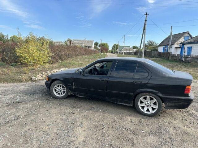 Черный БМВ 3 Серия, объемом двигателя 0 л и пробегом 420 тыс. км за 840 $, фото 10 на Automoto.ua