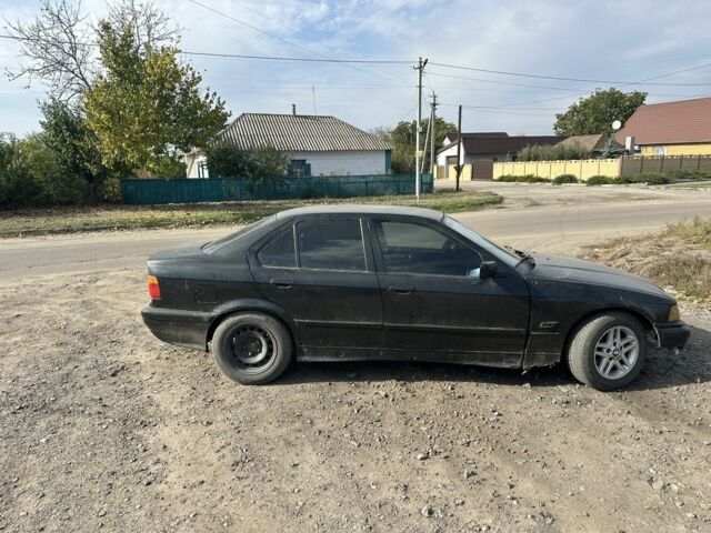 Черный БМВ 3 Серия, объемом двигателя 0 л и пробегом 420 тыс. км за 840 $, фото 4 на Automoto.ua