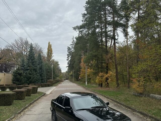 Черный БМВ 3 Серия, объемом двигателя 2.5 л и пробегом 425 тыс. км за 4700 $, фото 18 на Automoto.ua