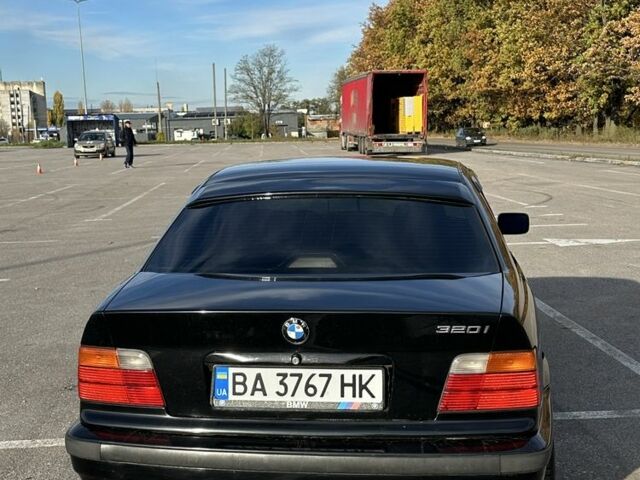 Черный БМВ 3 Серия, объемом двигателя 2.5 л и пробегом 425 тыс. км за 4700 $, фото 6 на Automoto.ua