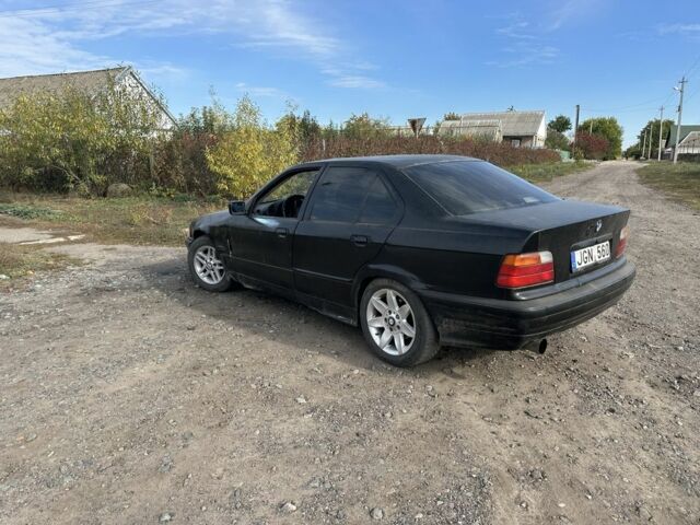 Черный БМВ 3 Серия, объемом двигателя 0 л и пробегом 420 тыс. км за 840 $, фото 9 на Automoto.ua