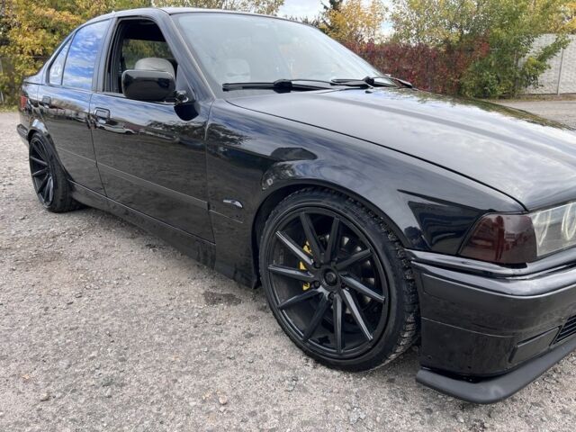 Черный БМВ 3 Серия, объемом двигателя 2 л и пробегом 380 тыс. км за 3800 $, фото 5 на Automoto.ua