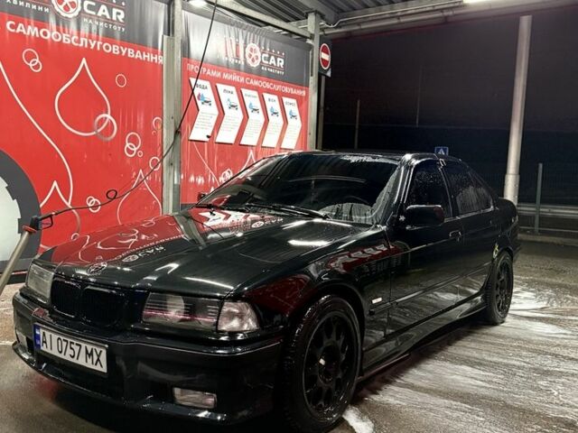 Черный БМВ 3 Серия, объемом двигателя 2 л и пробегом 240 тыс. км за 3300 $, фото 4 на Automoto.ua