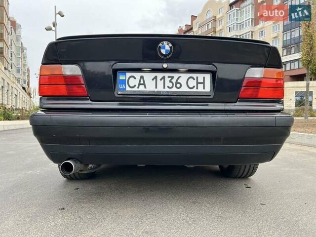Черный БМВ 3 Серия, объемом двигателя 1.6 л и пробегом 385 тыс. км за 4000 $, фото 9 на Automoto.ua