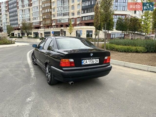 Черный БМВ 3 Серия, объемом двигателя 1.6 л и пробегом 385 тыс. км за 4000 $, фото 2 на Automoto.ua