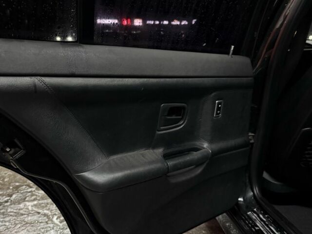 Черный БМВ 3 Серия, объемом двигателя 2 л и пробегом 240 тыс. км за 3300 $, фото 14 на Automoto.ua