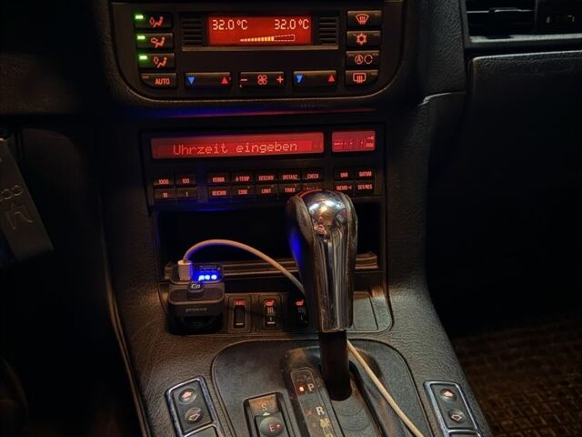 Черный БМВ 3 Серия, объемом двигателя 2 л и пробегом 240 тыс. км за 3300 $, фото 16 на Automoto.ua