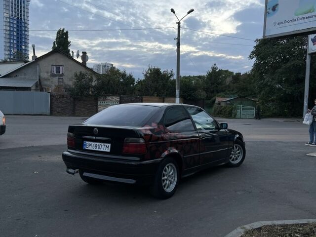 Черный БМВ 3 Серия, объемом двигателя 1.6 л и пробегом 199 тыс. км за 1200 $, фото 4 на Automoto.ua