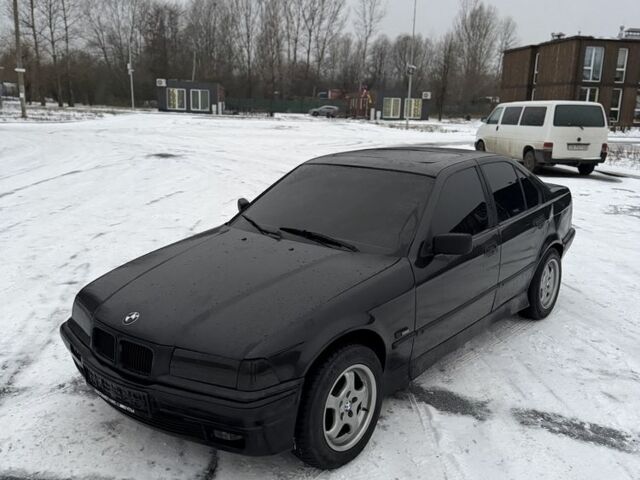 Чорний БМВ 3 Серія, об'ємом двигуна 1.8 л та пробігом 298 тис. км за 1999 $, фото 7 на Automoto.ua