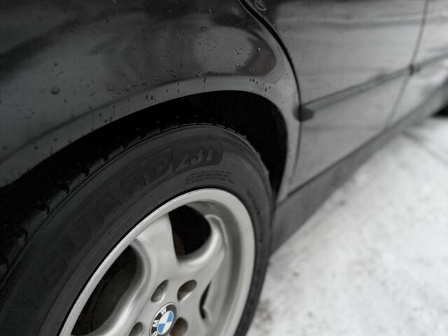 Чорний БМВ 3 Серія, об'ємом двигуна 1.8 л та пробігом 298 тис. км за 1999 $, фото 9 на Automoto.ua