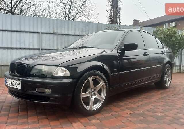 Черный БМВ 3 Серия, объемом двигателя 1.9 л и пробегом 337 тыс. км за 4000 $, фото 12 на Automoto.ua
