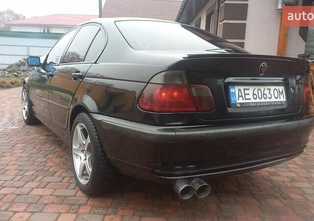 Черный БМВ 3 Серия, объемом двигателя 1.9 л и пробегом 337 тыс. км за 4000 $, фото 4 на Automoto.ua