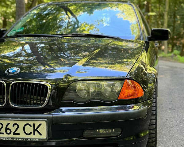 Черный БМВ 3 Серия, объемом двигателя 1.9 л и пробегом 325 тыс. км за 4600 $, фото 1 на Automoto.ua