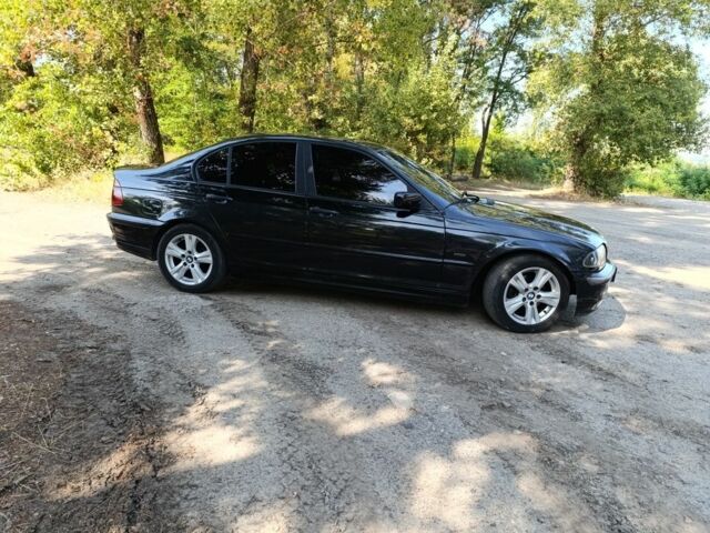 Черный БМВ 3 Серия, объемом двигателя 1.9 л и пробегом 350 тыс. км за 4400 $, фото 3 на Automoto.ua