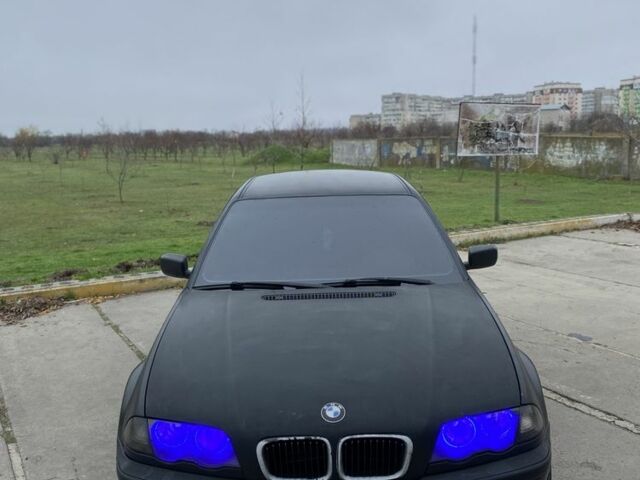 Черный БМВ 3 Серия, объемом двигателя 2 л и пробегом 415 тыс. км за 3800 $, фото 1 на Automoto.ua