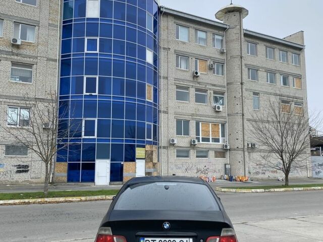 Черный БМВ 3 Серия, объемом двигателя 2 л и пробегом 415 тыс. км за 3800 $, фото 4 на Automoto.ua