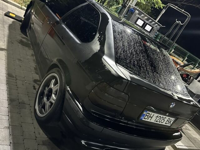 Чорний БМВ 3 Серія, об'ємом двигуна 0 л та пробігом 298 тис. км за 1700 $, фото 4 на Automoto.ua