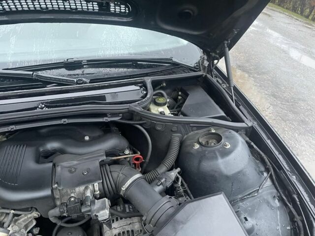 Чорний БМВ 3 Серія, об'ємом двигуна 1.9 л та пробігом 359 тис. км за 3500 $, фото 9 на Automoto.ua