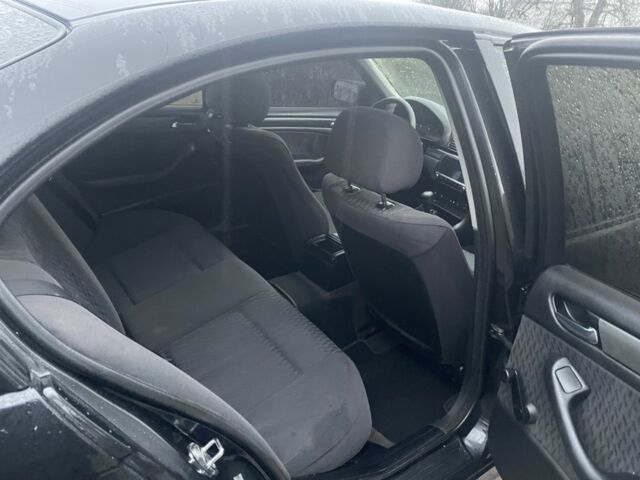 Чорний БМВ 3 Серія, об'ємом двигуна 1.9 л та пробігом 359 тис. км за 3500 $, фото 4 на Automoto.ua