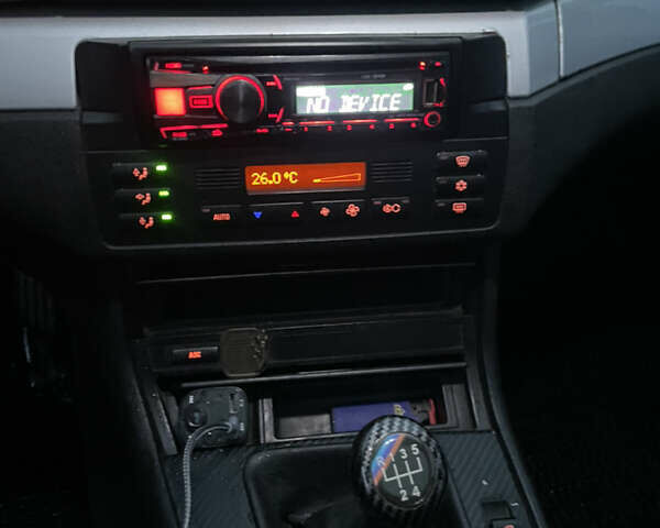 Черный БМВ 3 Серия, объемом двигателя 1.9 л и пробегом 236 тыс. км за 3500 $, фото 13 на Automoto.ua