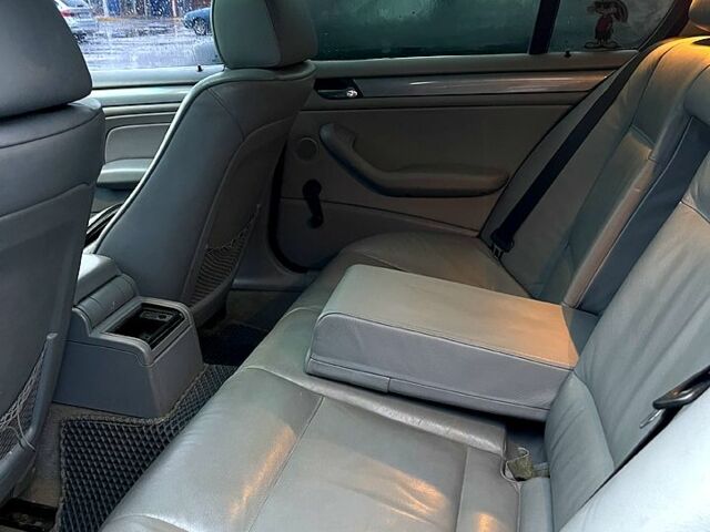 Черный БМВ 3 Серия, объемом двигателя 2 л и пробегом 338 тыс. км за 6700 $, фото 3 на Automoto.ua