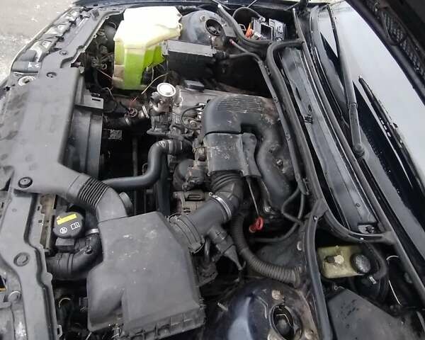 Черный БМВ 3 Серия, объемом двигателя 1.9 л и пробегом 320 тыс. км за 3000 $, фото 13 на Automoto.ua