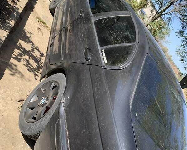 Черный БМВ 3 Серия, объемом двигателя 1.9 л и пробегом 324 тыс. км за 3100 $, фото 8 на Automoto.ua