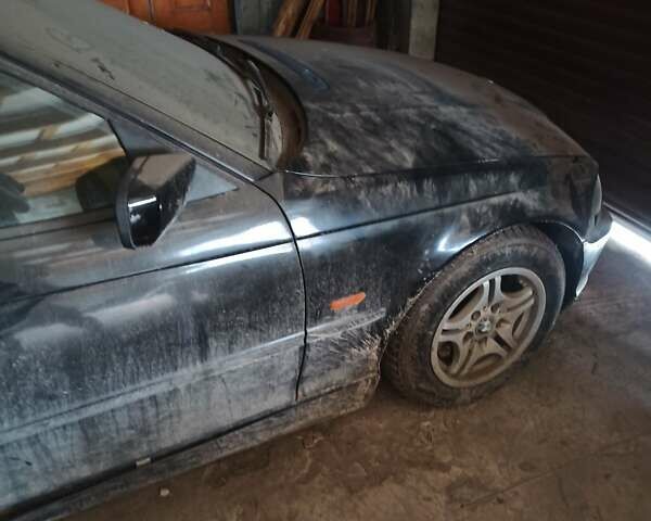 Чорний БМВ 3 Серія, об'ємом двигуна 2 л та пробігом 325 тис. км за 1700 $, фото 6 на Automoto.ua