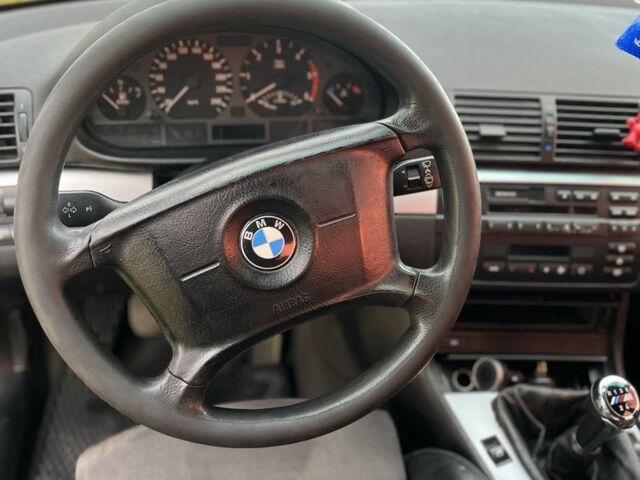 Черный БМВ 3 Серия, объемом двигателя 2 л и пробегом 380 тыс. км за 4000 $, фото 8 на Automoto.ua