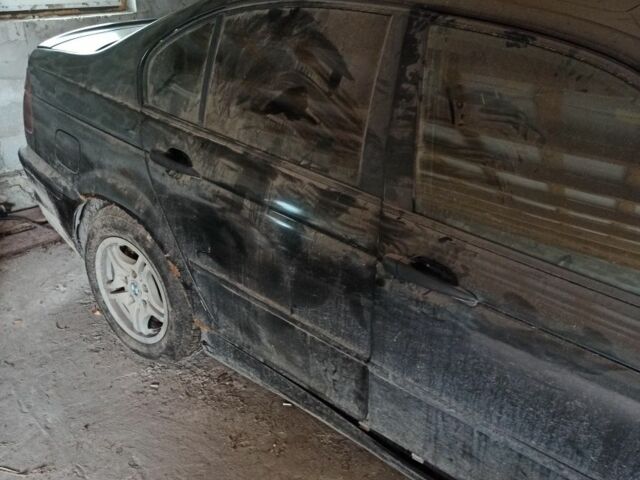 Черный БМВ 3 Серия, объемом двигателя 2 л и пробегом 320 тыс. км за 1700 $, фото 4 на Automoto.ua