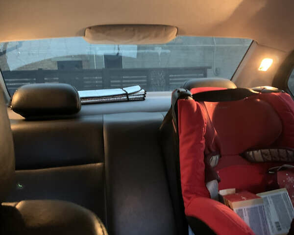 Черный БМВ 3 Серия, объемом двигателя 1.9 л и пробегом 270 тыс. км за 4700 $, фото 8 на Automoto.ua