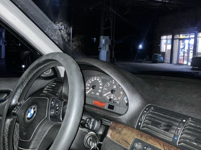 Чорний БМВ 3 Серія, об'ємом двигуна 2 л та пробігом 350 тис. км за 5500 $, фото 6 на Automoto.ua