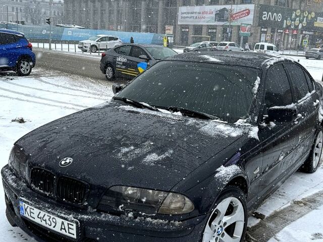 Черный БМВ 3 Серия, объемом двигателя 1.9 л и пробегом 300 тыс. км за 5000 $, фото 10 на Automoto.ua