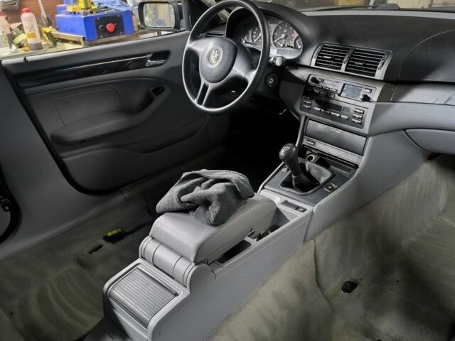 Чорний БМВ 3 Серія, об'ємом двигуна 2 л та пробігом 400 тис. км за 4200 $, фото 3 на Automoto.ua