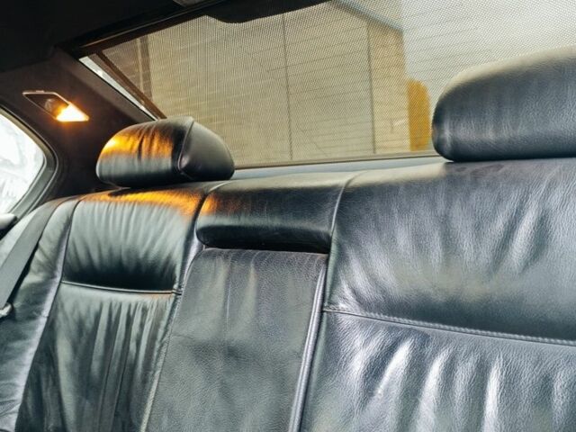 Черный БМВ 3 Серия, объемом двигателя 2 л и пробегом 240 тыс. км за 3999 $, фото 10 на Automoto.ua