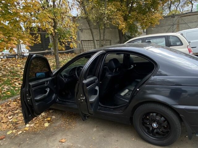 Черный БМВ 3 Серия, объемом двигателя 1.9 л и пробегом 329 тыс. км за 4400 $, фото 5 на Automoto.ua
