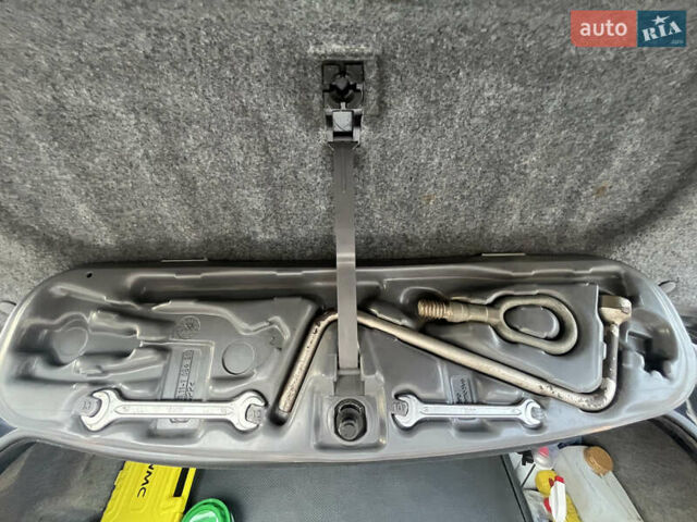 Черный БМВ 3 Серия, объемом двигателя 1.9 л и пробегом 380 тыс. км за 4000 $, фото 22 на Automoto.ua