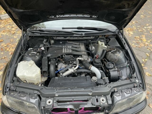 Чорний БМВ 3 Серія, об'ємом двигуна 2 л та пробігом 250 тис. км за 1699 $, фото 17 на Automoto.ua