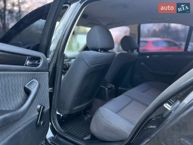 Черный БМВ 3 Серия, объемом двигателя 2 л и пробегом 412 тыс. км за 3750 $, фото 34 на Automoto.ua