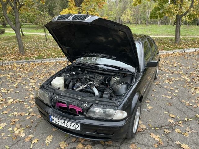 Чорний БМВ 3 Серія, об'ємом двигуна 2 л та пробігом 250 тис. км за 1699 $, фото 18 на Automoto.ua