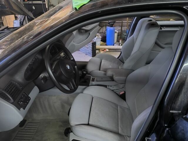 Чорний БМВ 3 Серія, об'ємом двигуна 2 л та пробігом 400 тис. км за 4200 $, фото 2 на Automoto.ua