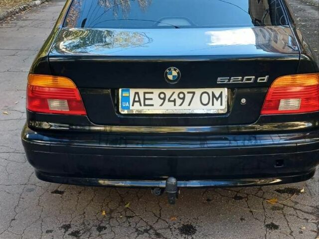 Черный БМВ 3 Серия, объемом двигателя 0 л и пробегом 265 тыс. км за 5500 $, фото 4 на Automoto.ua