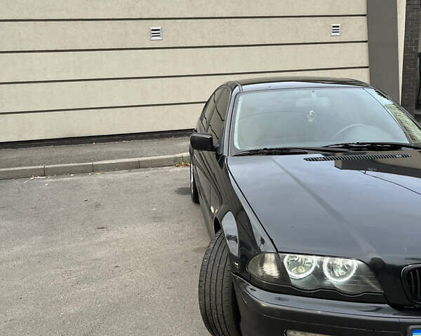 Черный БМВ 3 Серия, объемом двигателя 1.9 л и пробегом 380 тыс. км за 4000 $, фото 3 на Automoto.ua