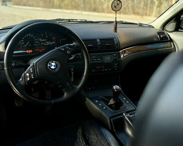 Чорний БМВ 3 Серія, об'ємом двигуна 2.93 л та пробігом 302 тис. км за 5500 $, фото 24 на Automoto.ua